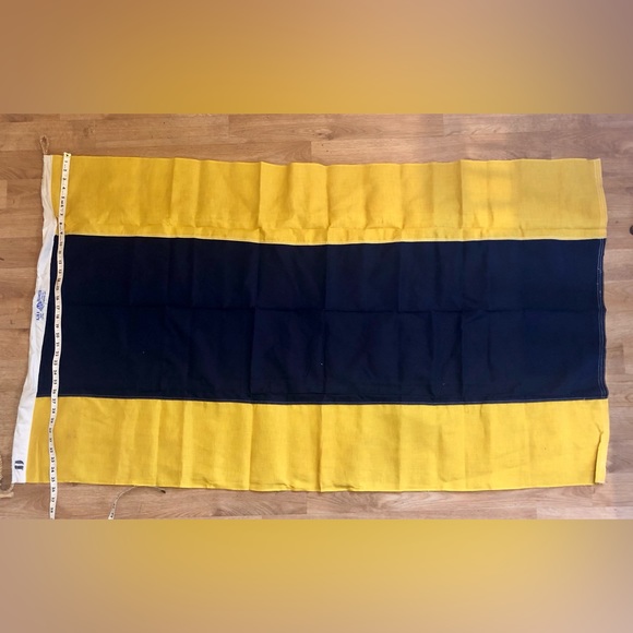 Vintage 1960’s Paramount flag Co signal Flag “D” 100% cotton 3’x5’ Never Flown - Picture 1 of 6